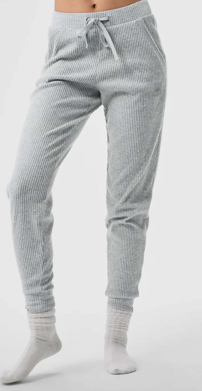 Alo Yoga Muse Sweatpant in Athletic Heather Grey